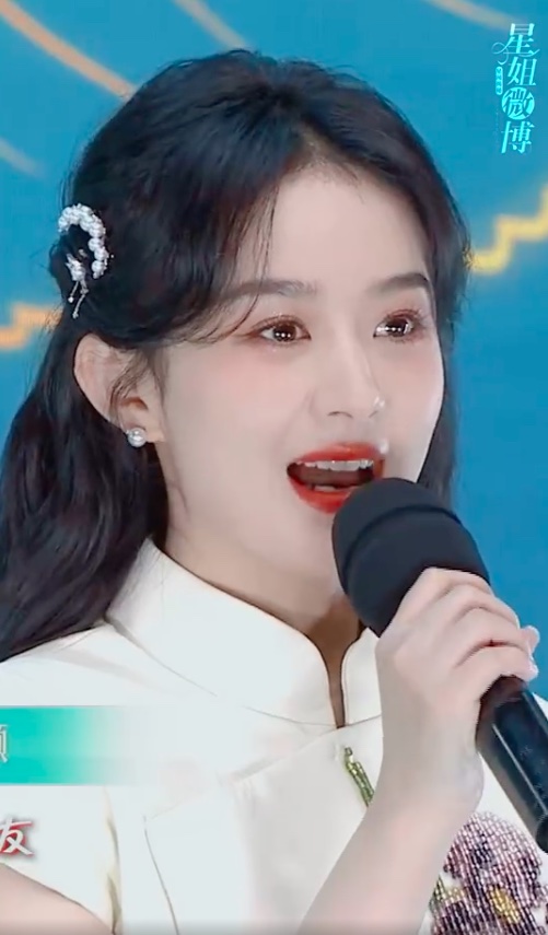 trieu le dinh khien fan me man voi tao hinh dam chat tieu thu10 copy trieu le dinh khien fan me man voi tao hinh dam chat tieu thu10 copy