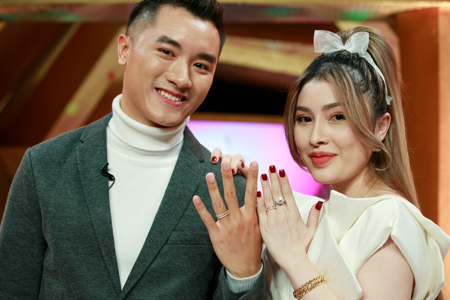 vo chong son chang phi cong khoc nhu mua khi tu bo su nghiep dien vien nguoi mau de theo vo2