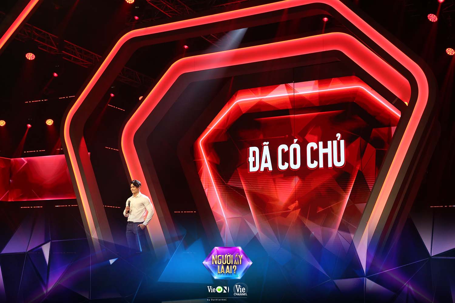 tap 1 nguoi ay la ai 2022 khien khan gia thot tim voi loat cu twist bat ngo2 tap 1 nguoi ay la ai 2022 khien khan gia thot tim voi loat cu twist bat ngo2