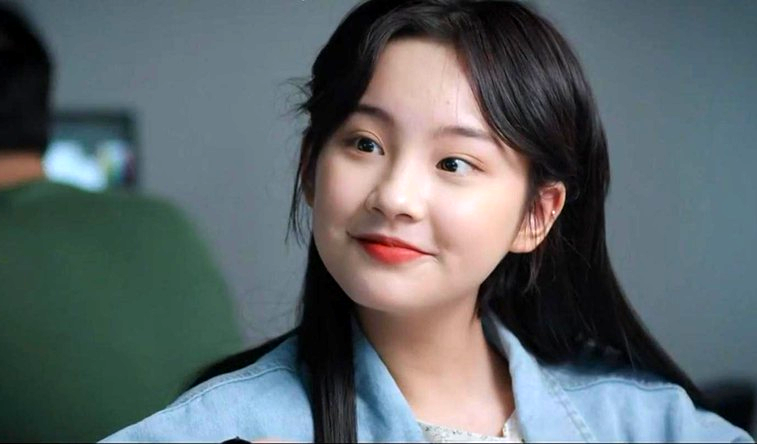co gai nguoi tay gay bao voi nhan sac nhu hotgirl trong thuong ngay nang ve2 co gai nguoi tay gay bao voi nhan sac nhu hotgirl trong thuong ngay nang ve2