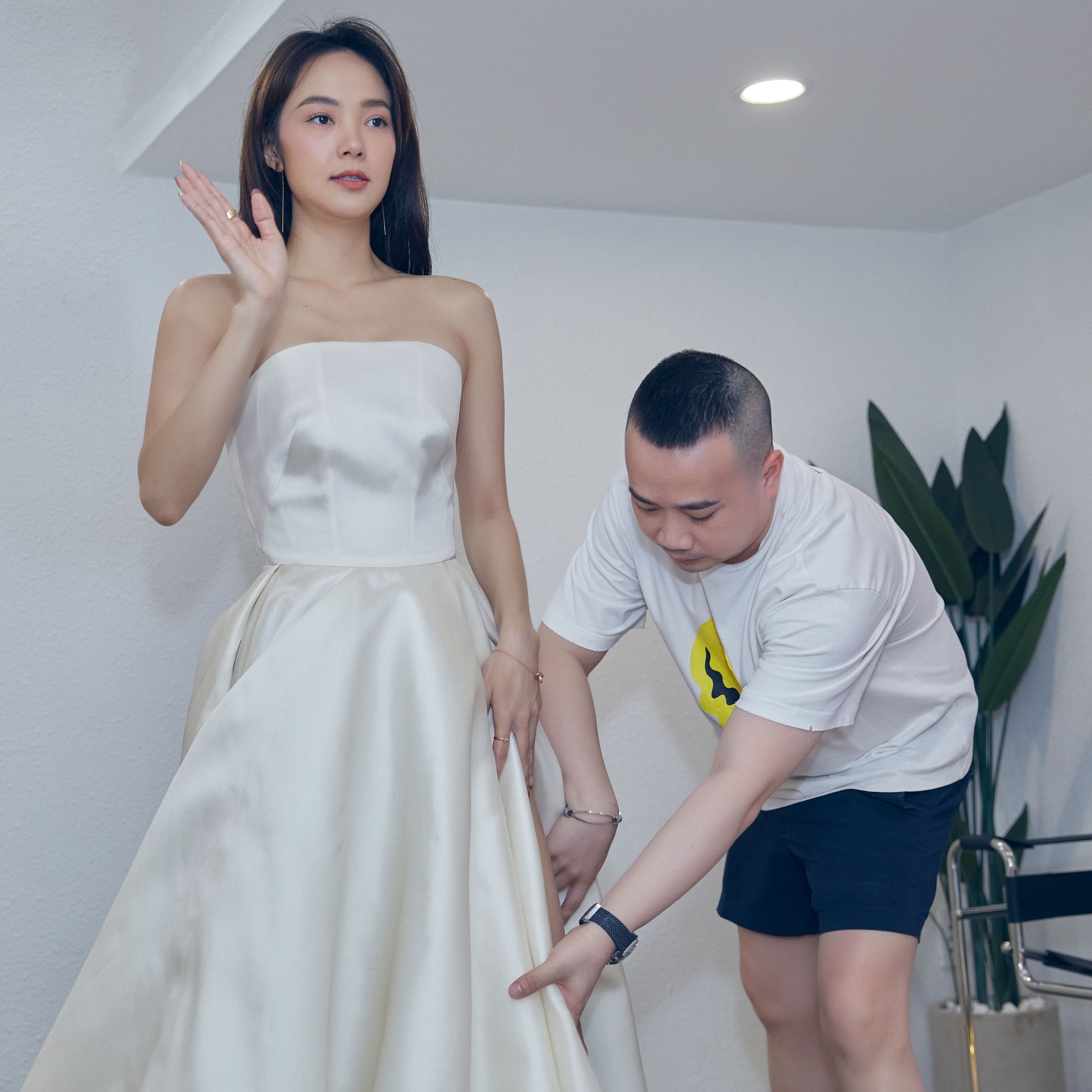tran thanh so mac sai dresscode trong dam cuoi minh hang vi bi mu mau4 tran thanh so mac sai dresscode trong dam cuoi minh hang vi bi mu mau4