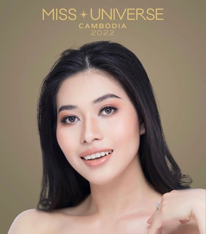 thi sinh hoa hau hoan vu campuchia chong nang khi trinh dien4 copy thi sinh hoa hau hoan vu campuchia chong nang khi trinh dien4 copy