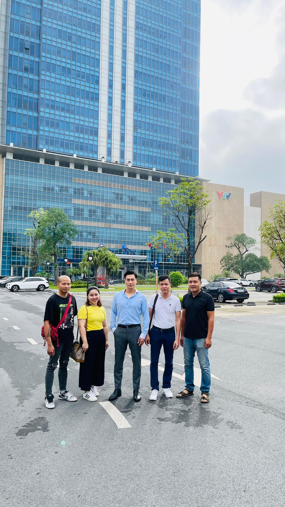 hong diem khoe anh toc dai duoc du doan nen doi voi viet anh trong phim moi5 hong diem khoe anh toc dai duoc du doan nen doi voi viet anh trong phim moi5