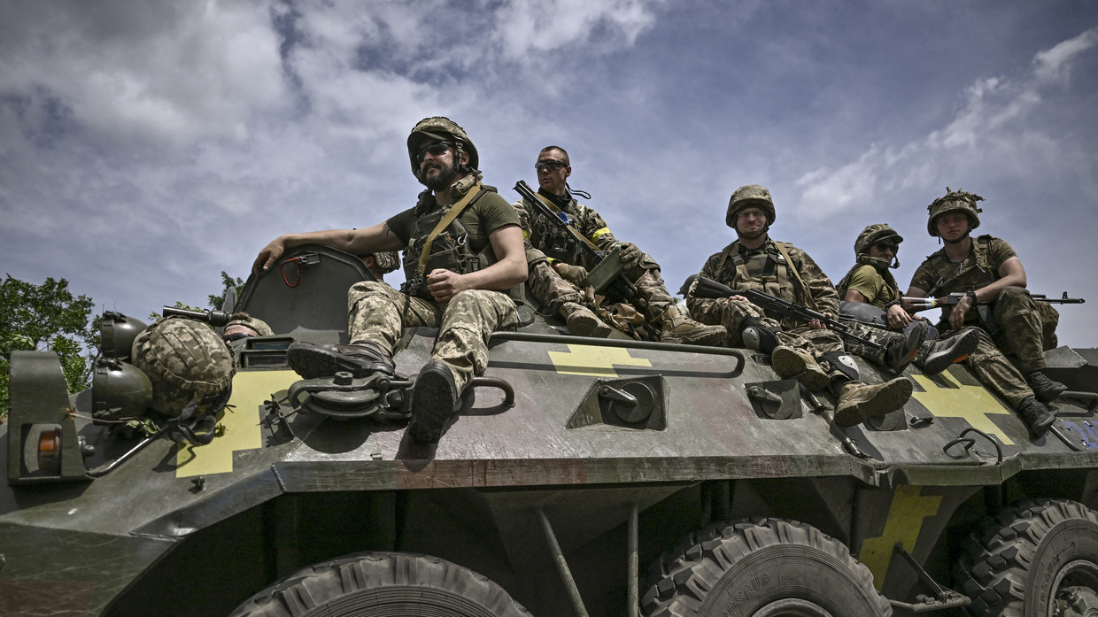 ukraine tuyen bo gianh lai crimea bang vu khi cua my ukraine tuyen bo gianh lai crimea bang vu khi cua my