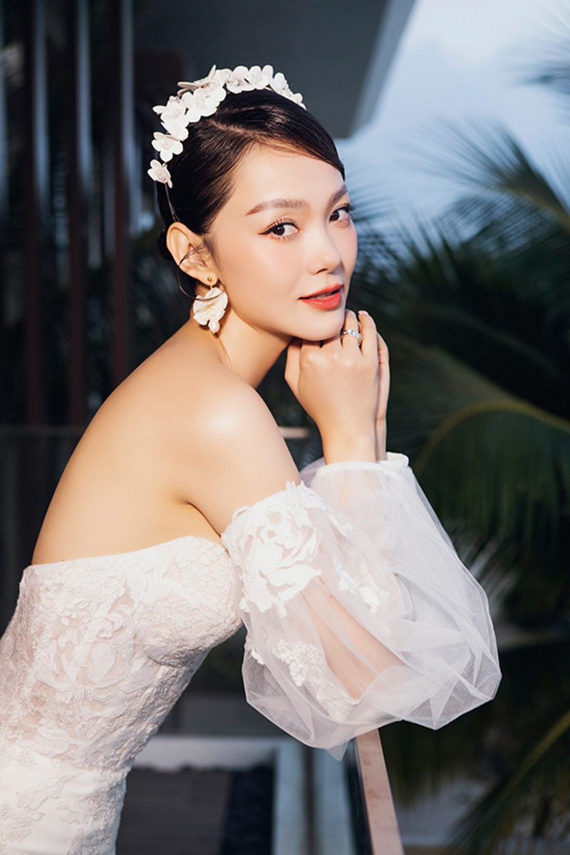 minh hang tung song thu voi ong xa doanh nhan truoc khi ket hon2 minh hang tung song thu voi ong xa doanh nhan truoc khi ket hon2