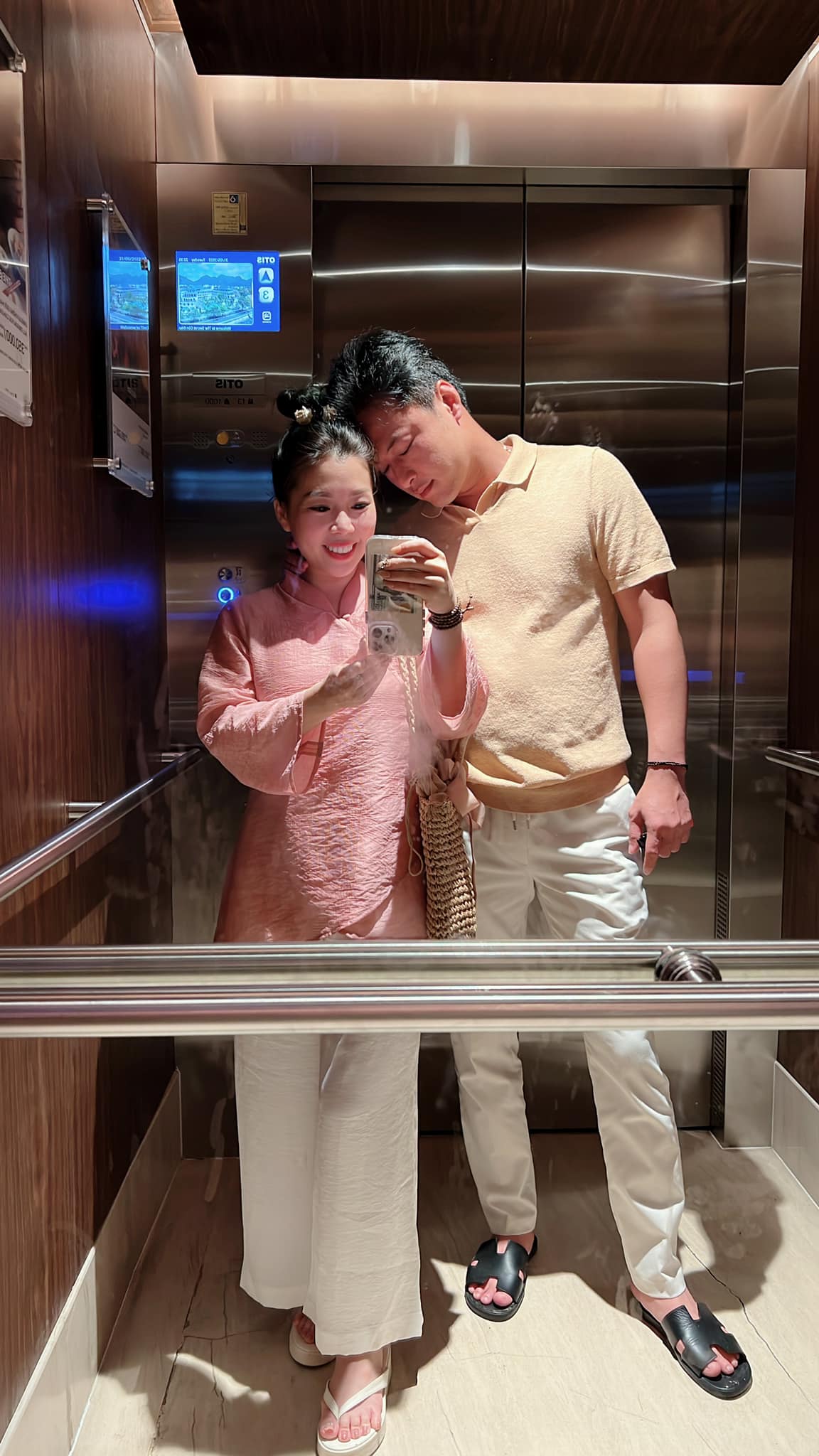 hong dang mat dien thoai khi di nuoc ngoai cung ho hoai anh3 hong dang mat dien thoai khi di nuoc ngoai cung ho hoai anh3