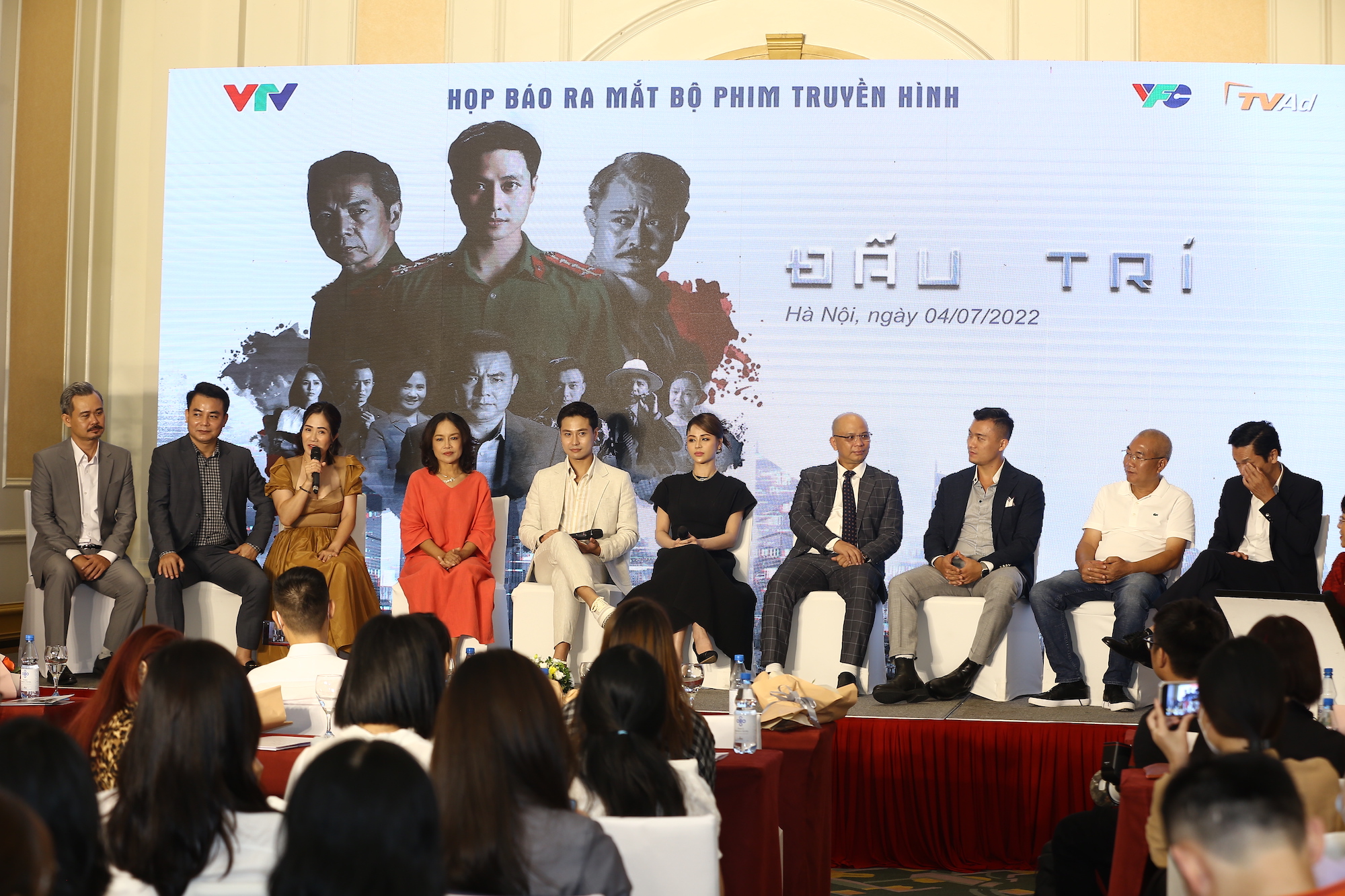 vfc ra mat phim chinh luan dau tri de cap den vu thoi gia kit test