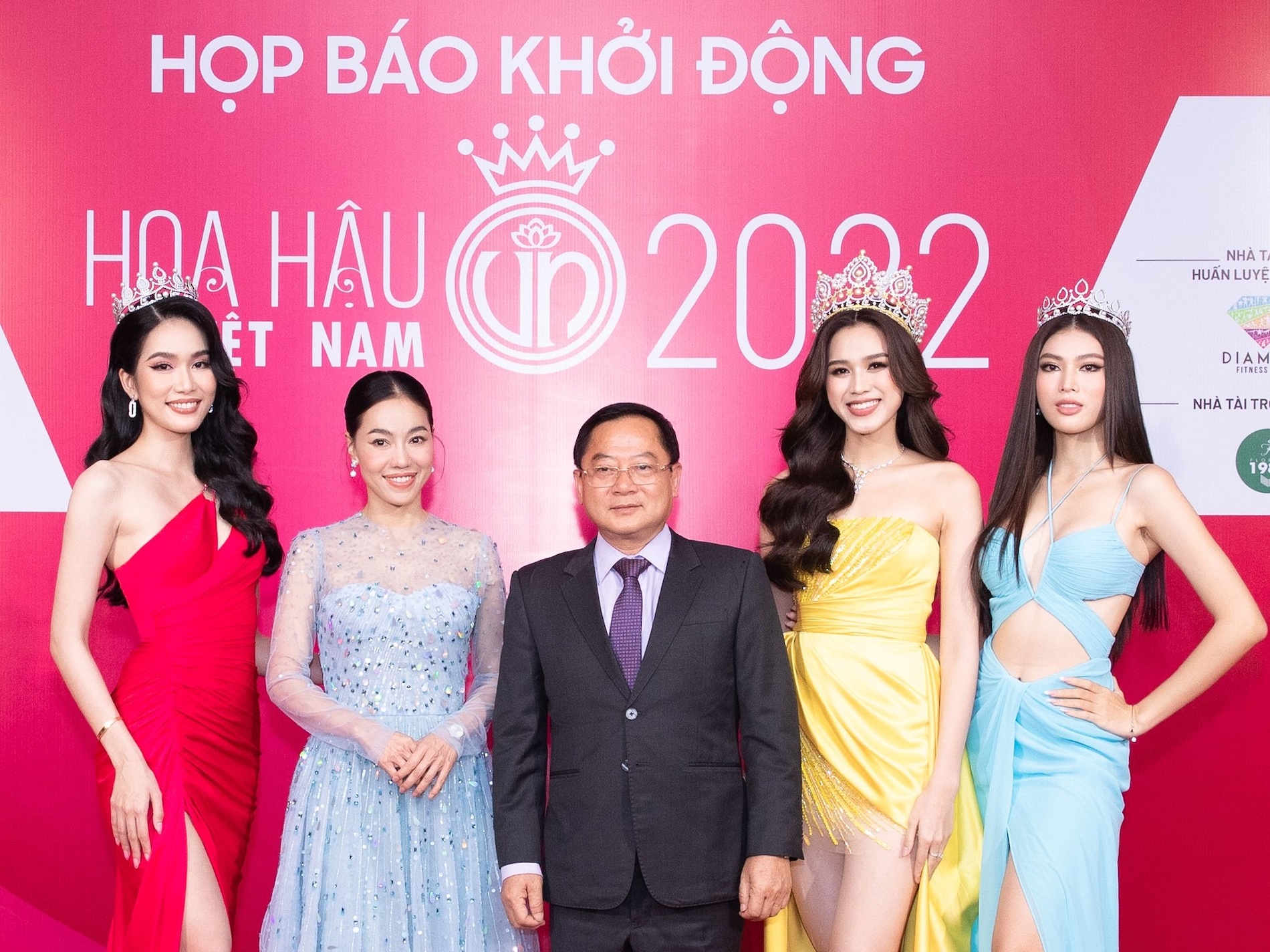 hoa hau viet nam 2022 giu phan thi ao tam thi sinh duoc xam long may