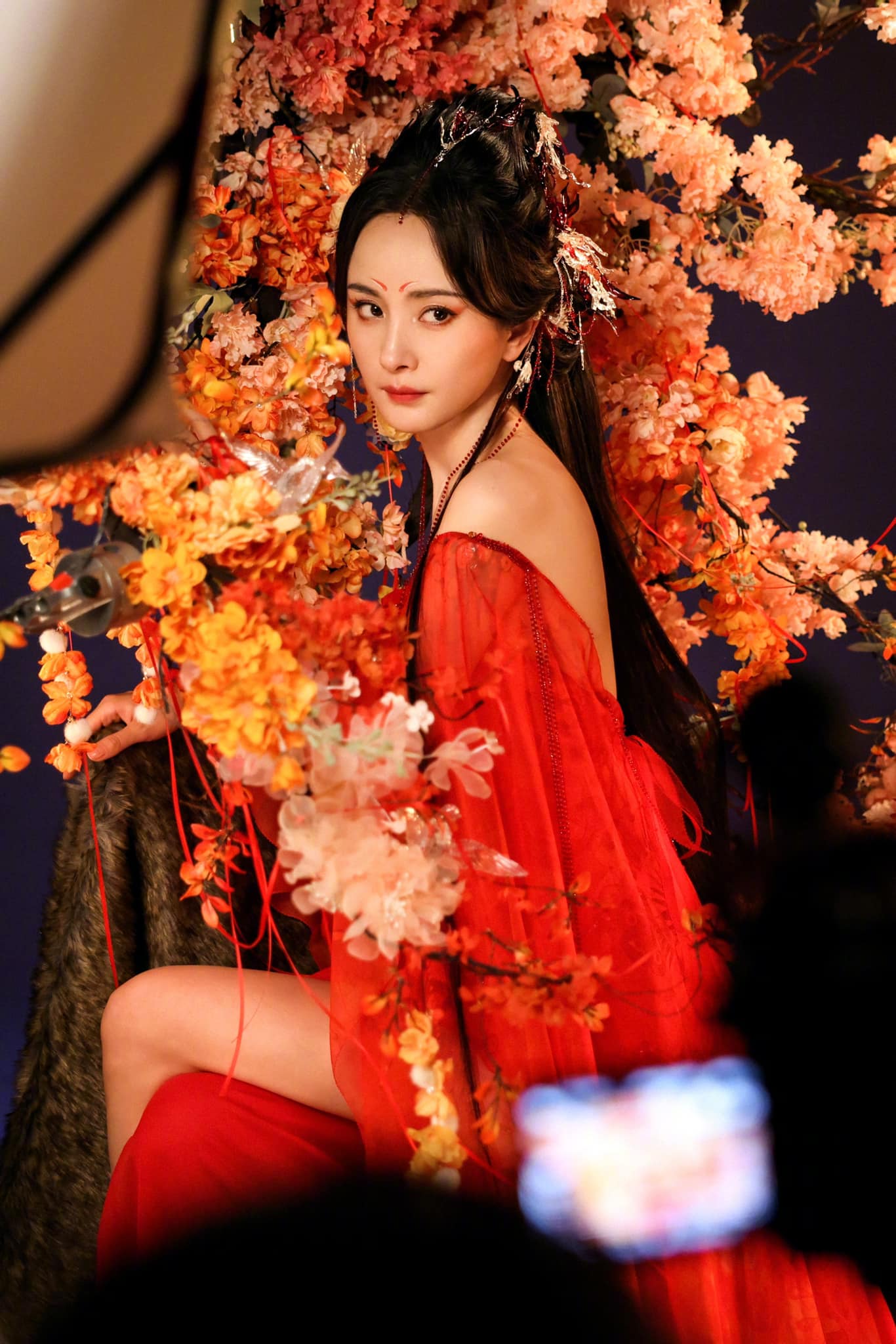 tin tuc sao hoa ngu moi nhat ngay 12 7 2022 duong mich hoan quay phim vi bi thuong o mat1 tin tuc sao hoa ngu moi nhat ngay 12 7 2022 duong mich hoan quay phim vi bi thuong o mat1