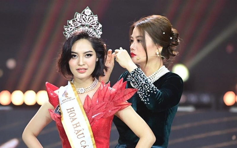nong thuy hang khong duoc tham du miss earth 2022 ban to chuc noi gi2 nong thuy hang khong duoc tham du miss earth 2022 ban to chuc noi gi2