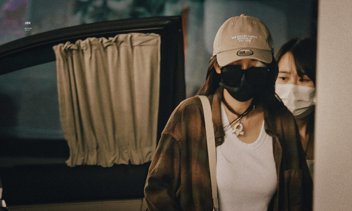 tin tuc sao hoa ngu moi nhat ngay 19 7 2022 duong mich xuat hien tai san bay voi mot ben mat bi bang kin2 tin tuc sao hoa ngu moi nhat ngay 19 7 2022 duong mich xuat hien tai san bay voi mot ben mat bi bang kin2