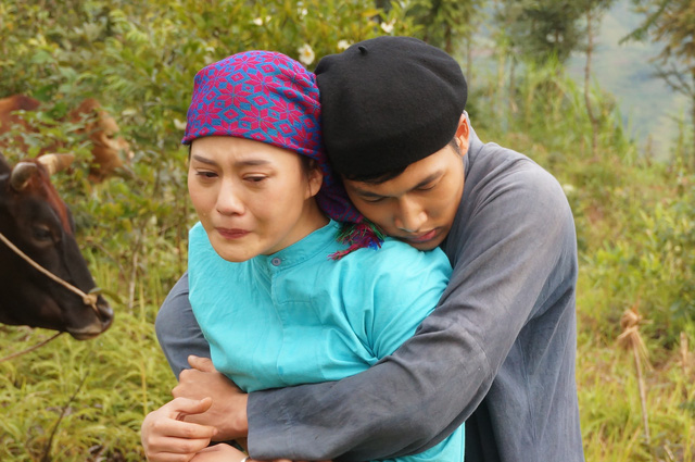 loat vai dien lam nen ten tuoi phuong oanh quynh bup be tao nen cot moc su nghiep3