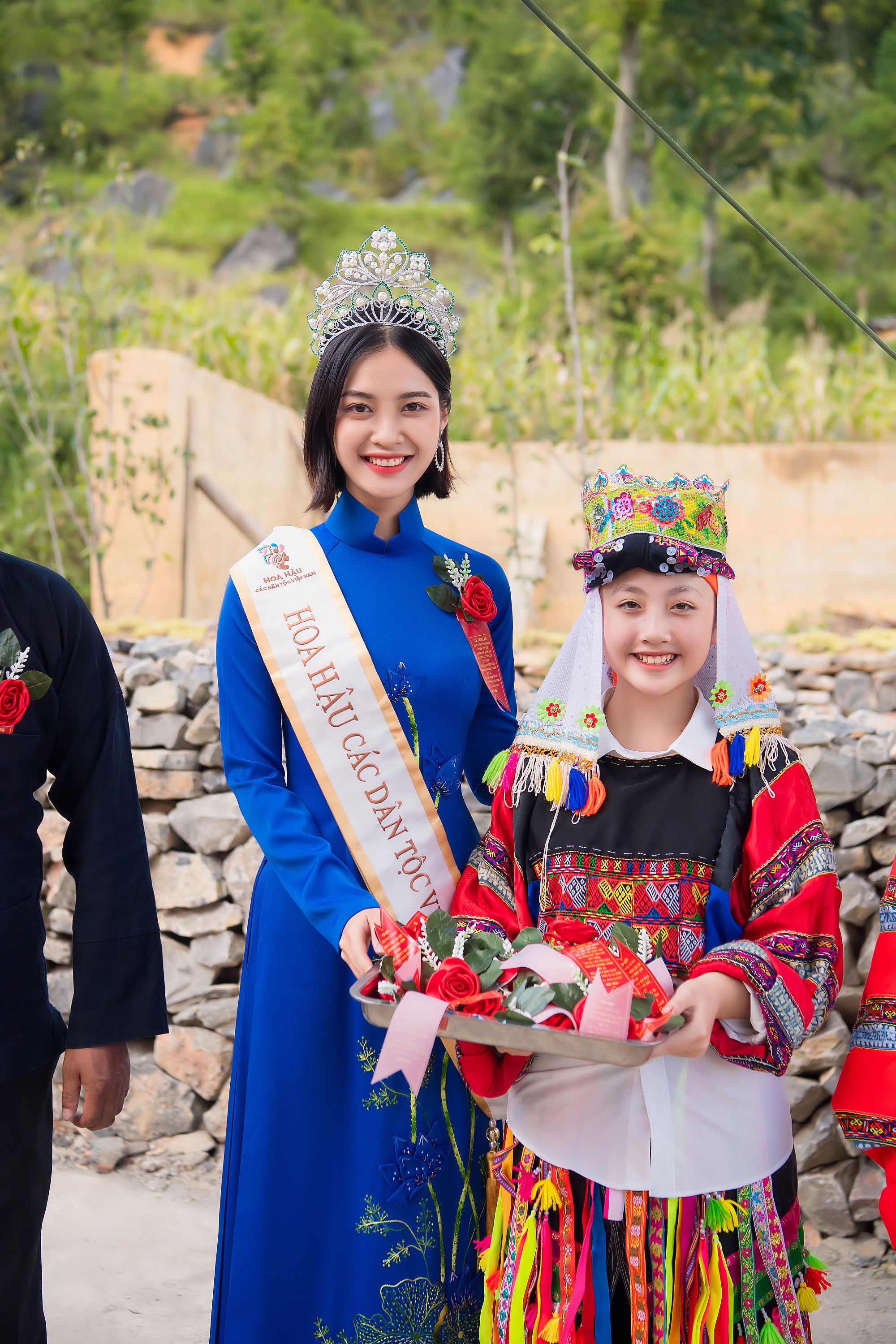 hoa hau nong thuy hang khoi dau hanh trinh khuyen hoc tai ha giang1