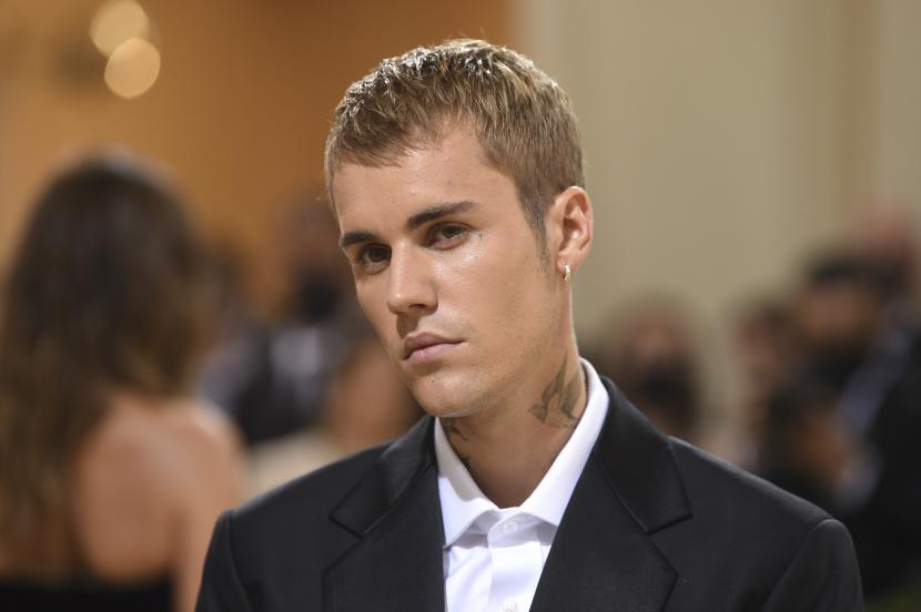 justin bieber huy tour dien the gioi vi gap van de suc khoe
