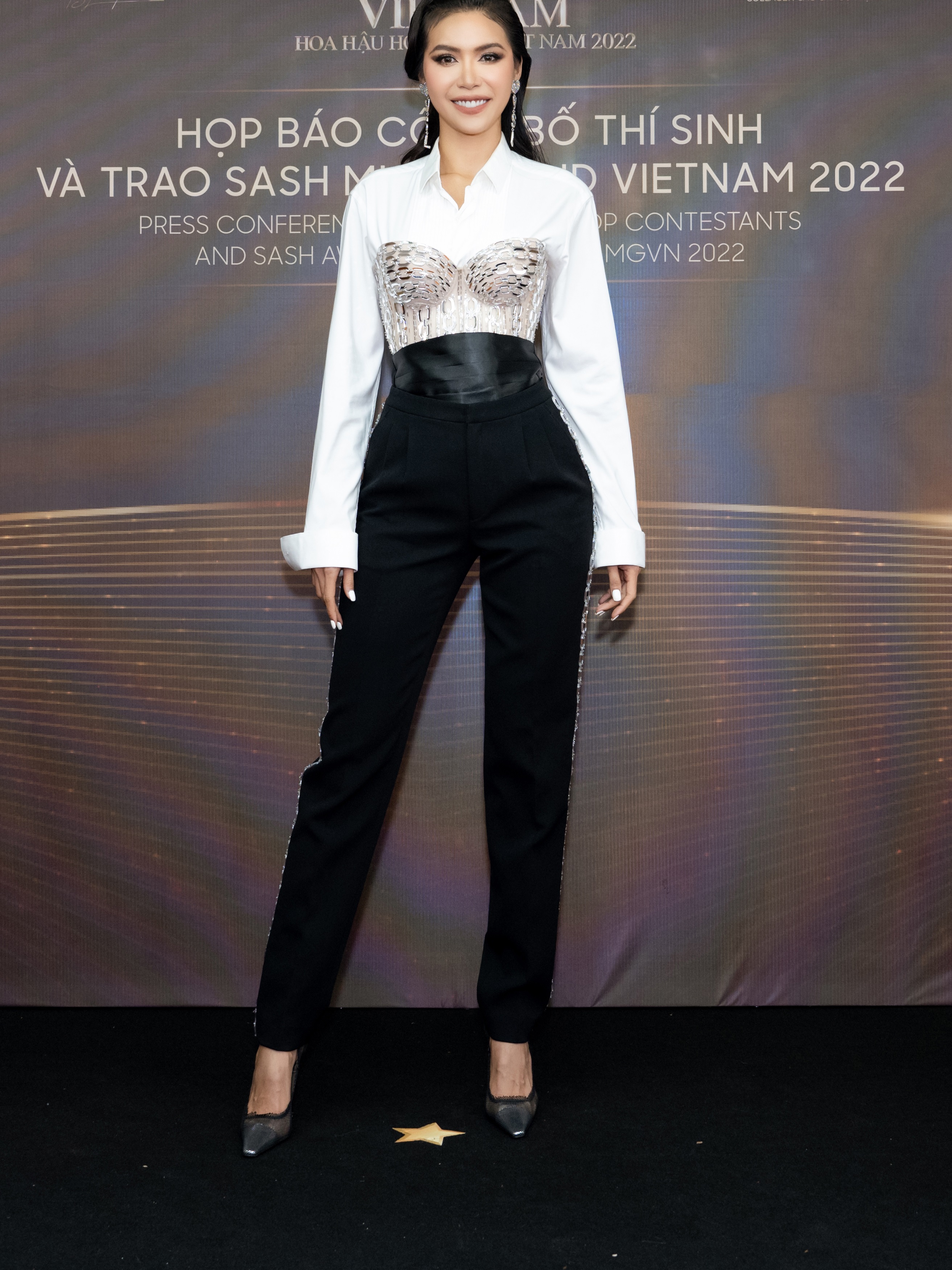 thuy tien bao ngoc khoe dang tren tham do miss grand vietnam 2022 7 thuy tien bao ngoc khoe dang tren tham do miss grand vietnam 2022 7