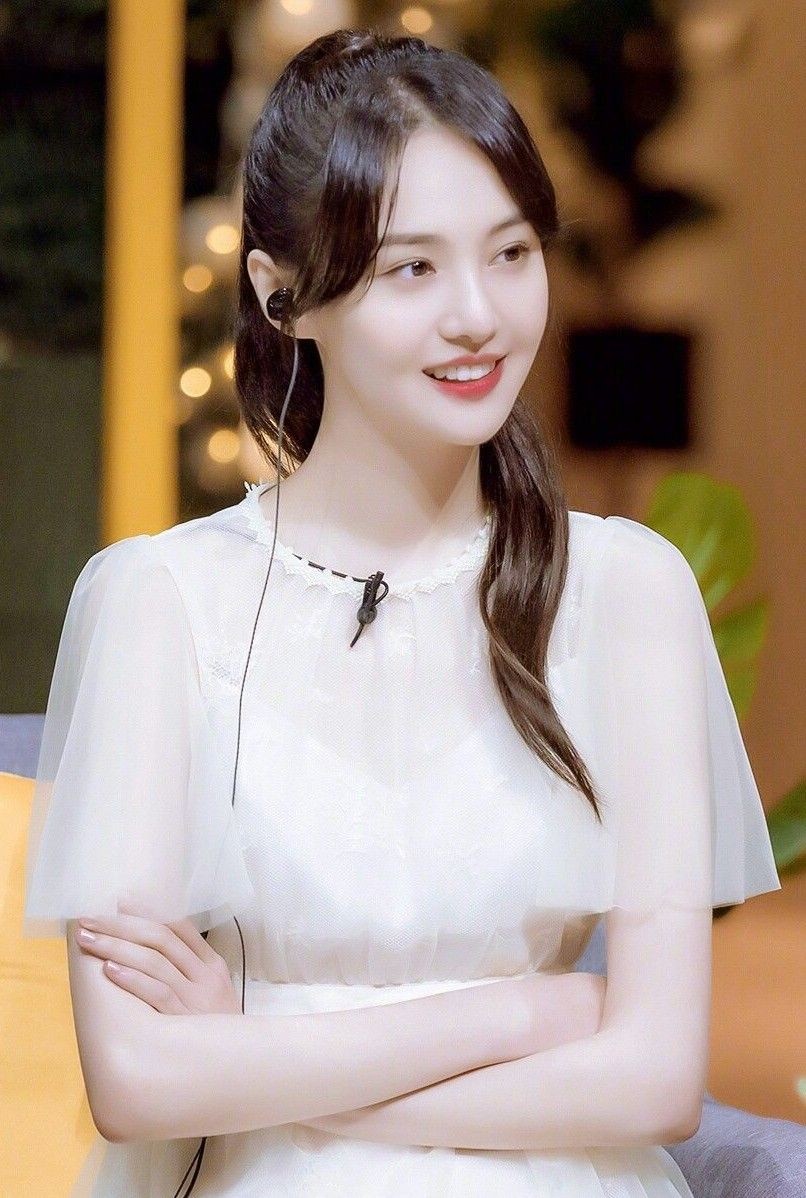 nghe si han trung tra gia dat khi vuong be boi doi tu1 nghe si han trung tra gia dat khi vuong be boi doi tu1