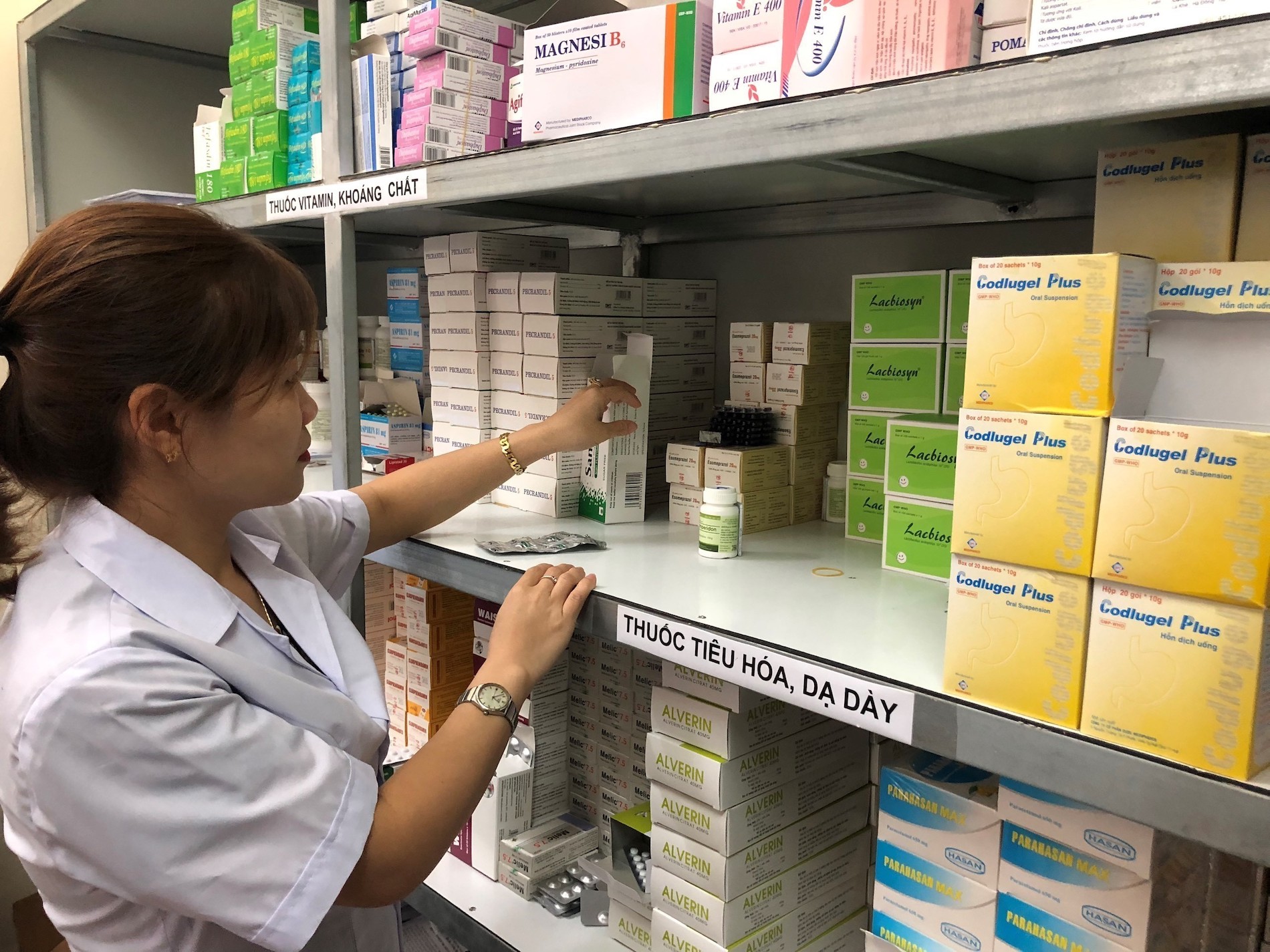 bo y te gia han hon 10 000 giay dang ky luu hanh thuoc vaccine va sinh pham y te
