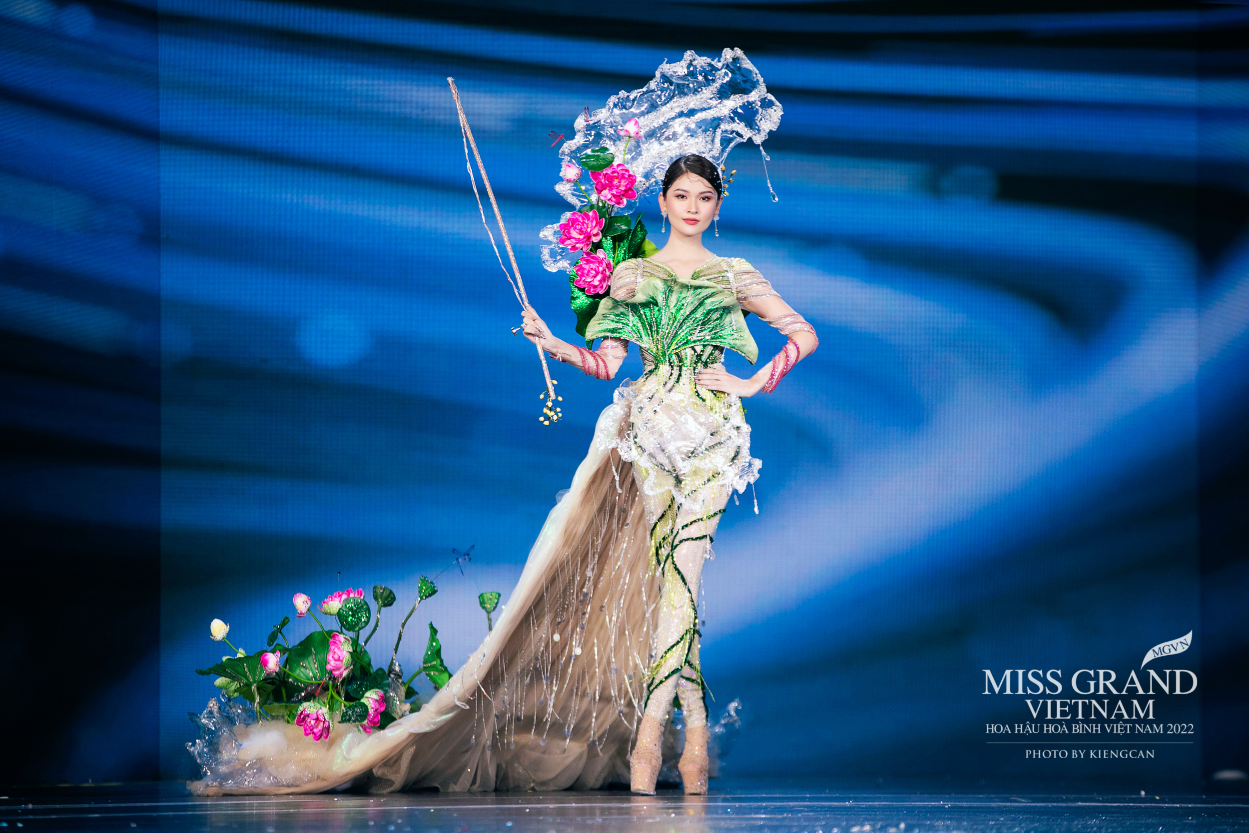 hoa hau khanh van huong dan thuy dung dien trang phuc truyen thong tai miss grand vietnam1 hoa hau khanh van huong dan thuy dung dien trang phuc truyen thong tai miss grand vietnam1