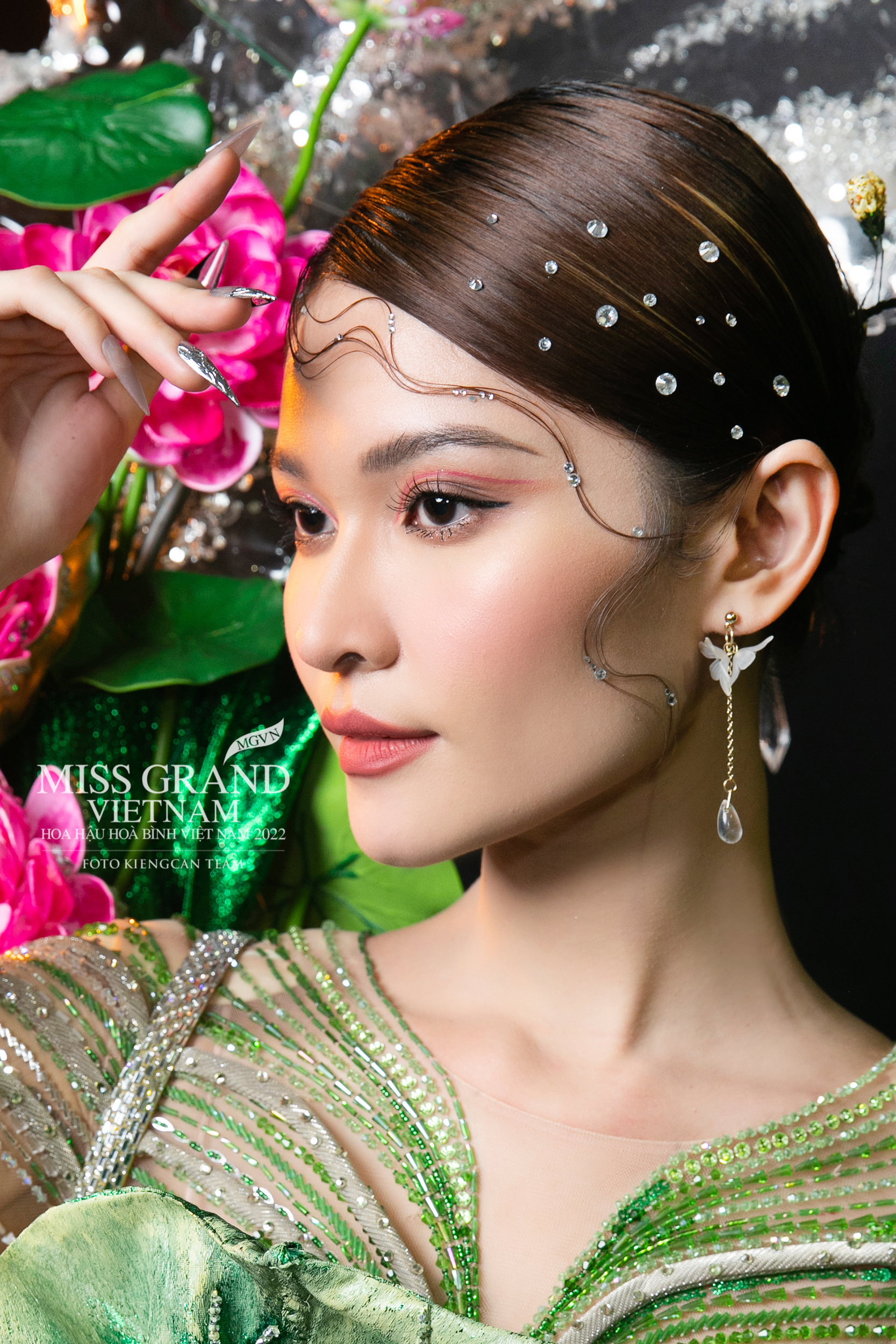 hoa hau khanh van huong dan thuy dung dien trang phuc truyen thong tai miss grand vietnam3 hoa hau khanh van huong dan thuy dung dien trang phuc truyen thong tai miss grand vietnam3