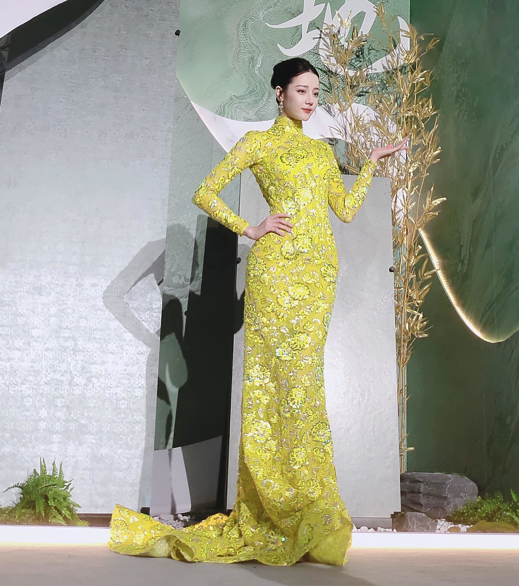 tin tuc sao hoa ngu moi nhat ngay 25 9 2022 bach loc vuong tin don hen ho ban dien nam2