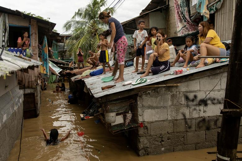 philippines bi tan pha nang ne do con bao noru1