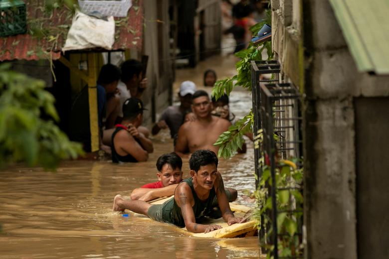 philippines bi tan pha nang ne do con bao noru3