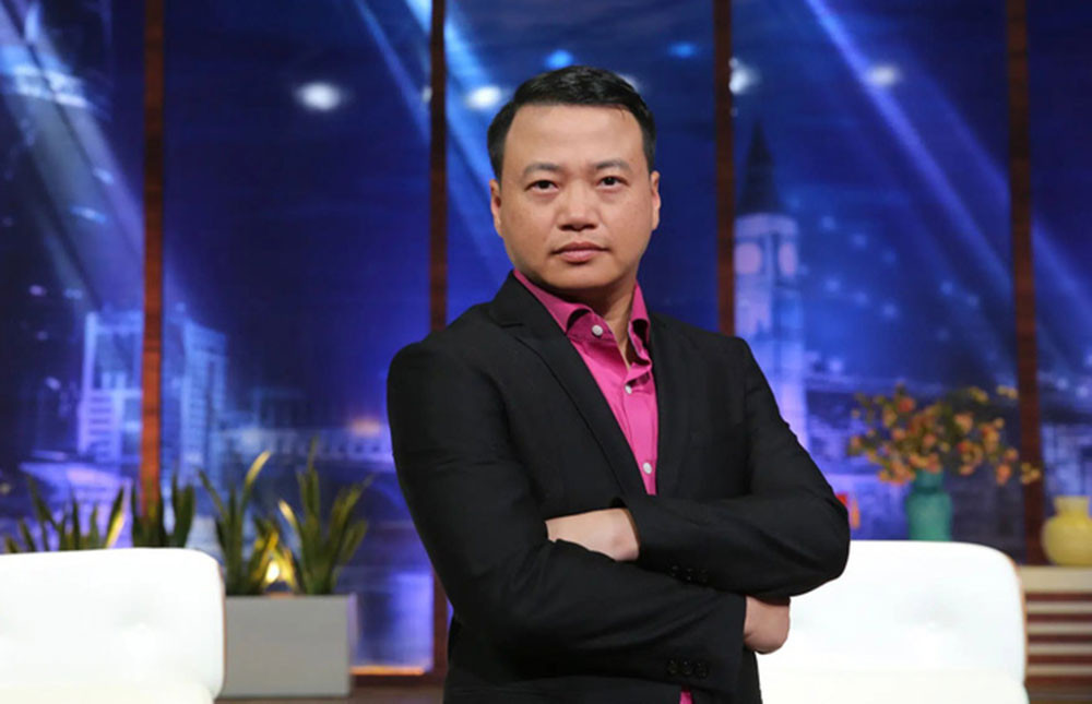 shark binh len tieng ve anh chup hanh dong nhay cam voi phuong oanh3 shark binh len tieng ve anh chup hanh dong nhay cam voi phuong oanh3