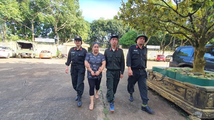 bat giu nu giam doc cong ty bat dong san bi truy na dac biet bat giu nu giam doc cong ty bat dong san bi truy na dac biet