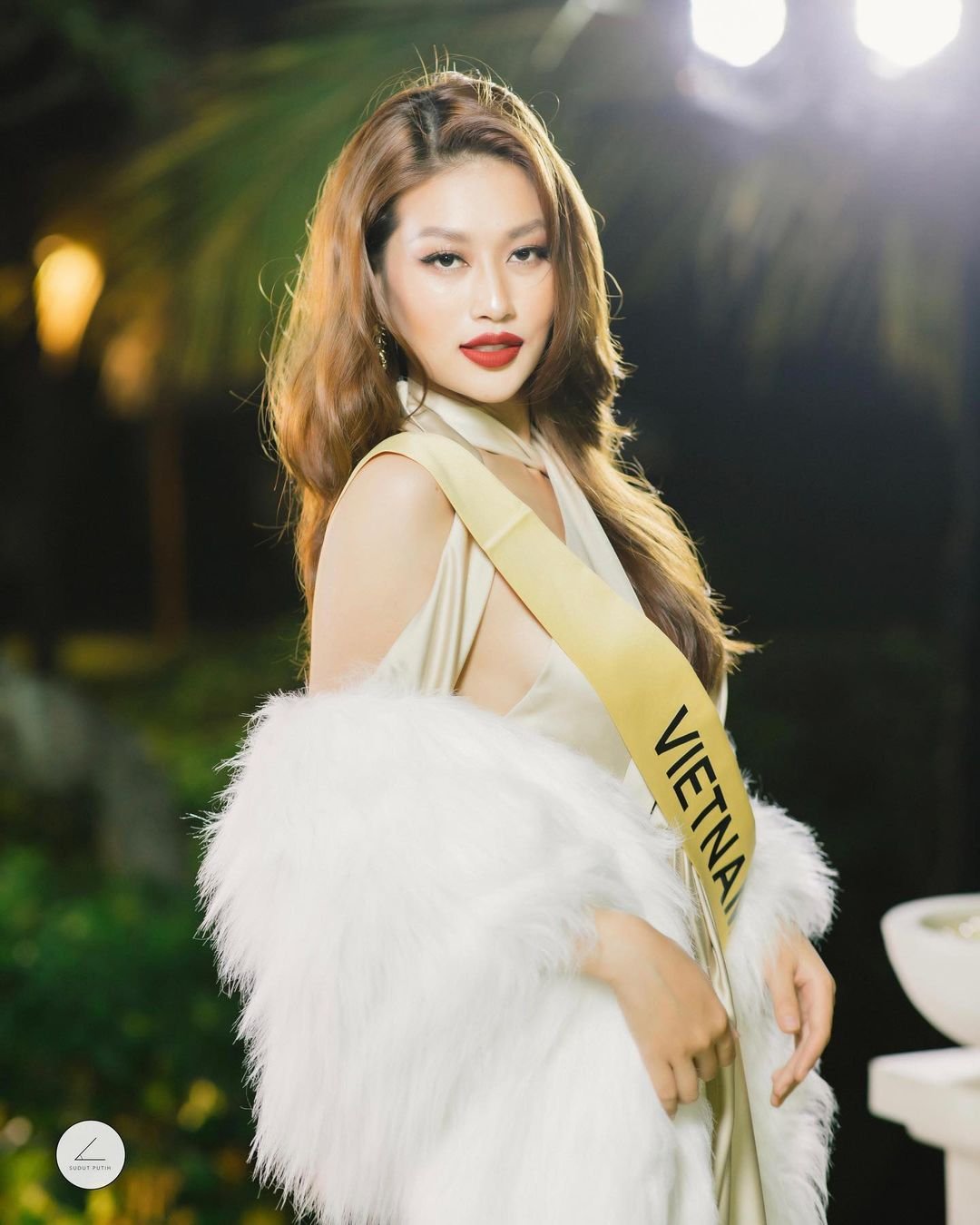 bi to lo la thien an tai miss grand international hoa hau thuy tien noi gi2