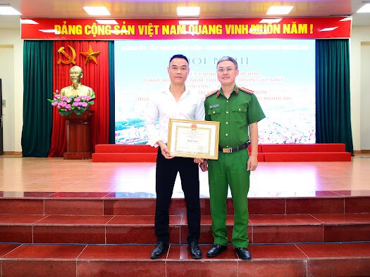 diem sang cua ngo phia tay ha noi diem sang cua ngo phia tay ha noi