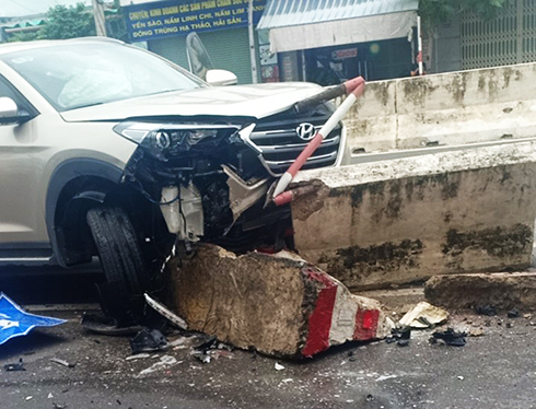 tin tuc tai nan giao thong moi ngay 15 10 2022 phanh gap khi den nga tu 1 thanh nien bac giang tu vong duoi gam xe khach dspl 2 tin tuc tai nan giao thong moi ngay 15 10 2022 phanh gap khi den nga tu 1 thanh nien bac giang tu vong duoi gam xe khach dspl 2