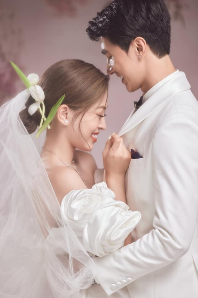bo anh cuoi lung linh cua binh an phuong nga truoc them hon le5 bo anh cuoi lung linh cua binh an phuong nga truoc them hon le5