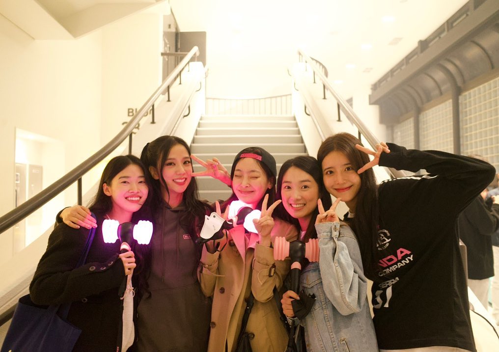 dan sao dinh dam xu han den du concert cua blackpink12