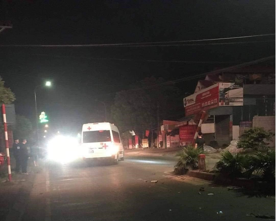 tin tuc tai nan giao thong moi ngay 18 10 2022 dam vao dai phan cach mot nguoi tu vong dspl 1 tin tuc tai nan giao thong moi ngay 18 10 2022 dam vao dai phan cach mot nguoi tu vong dspl 1