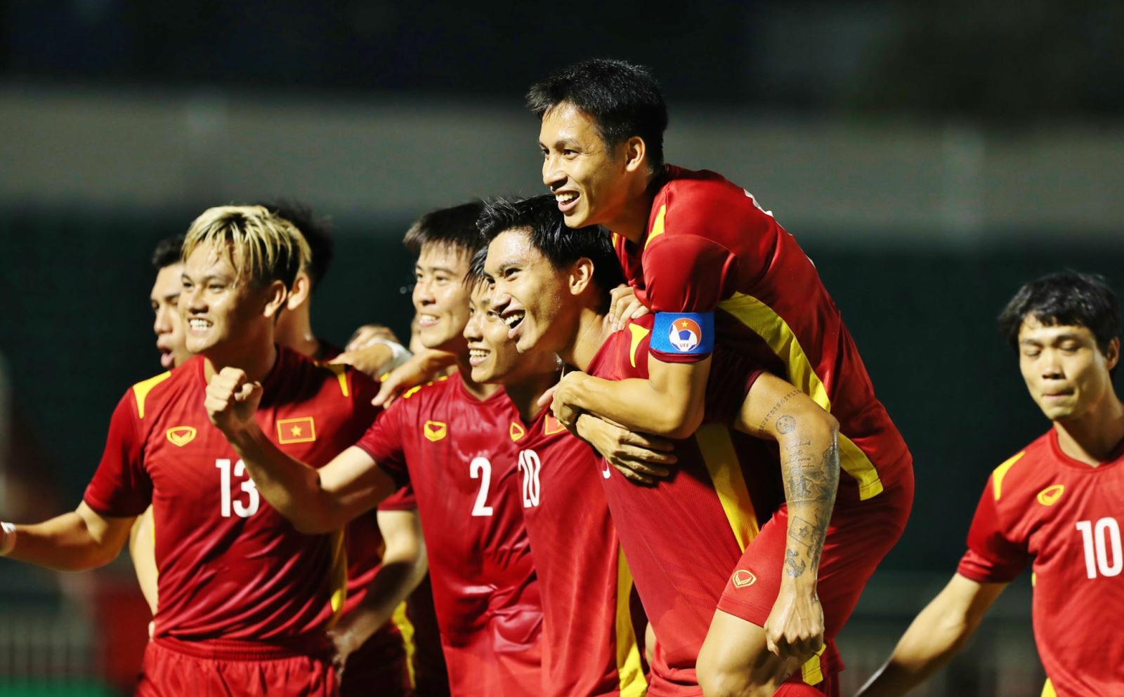 tran giao huu tuyen viet nam clb borussia dortmund gia ve cao nhat 1 6 trieu dong1 tran giao huu tuyen viet nam clb borussia dortmund gia ve cao nhat 1 6 trieu dong1