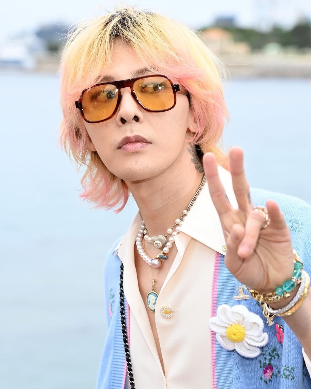 g dragon gay tranh cai voi bai dang lien quan vu giam dap o itaewon3 g dragon gay tranh cai voi bai dang lien quan vu giam dap o itaewon3