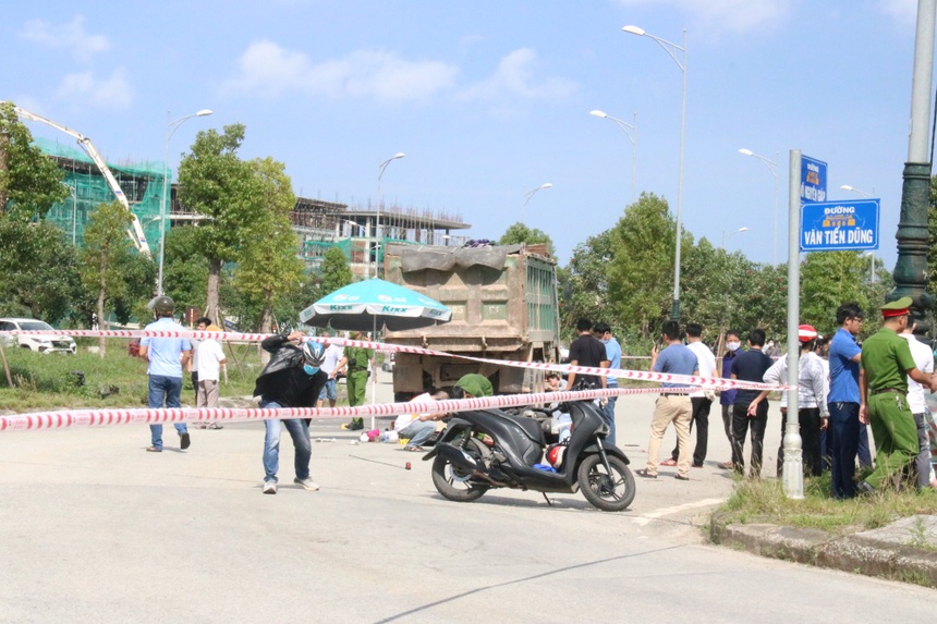 tin tuc tai nan giao thong moi ngay 27 11 thai phu cung 2 con nho tu vong sau cu va cham voi xe cho dat dspl