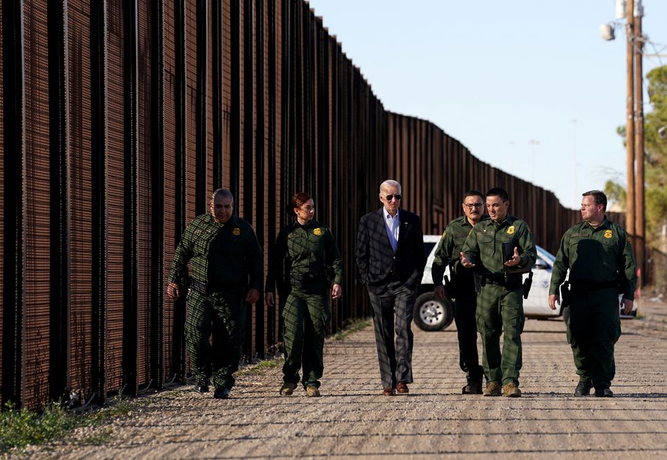 tong thong biden den bien gioi my mexico truoc them tai tranh cu1 tong thong biden den bien gioi my mexico truoc them tai tranh cu1