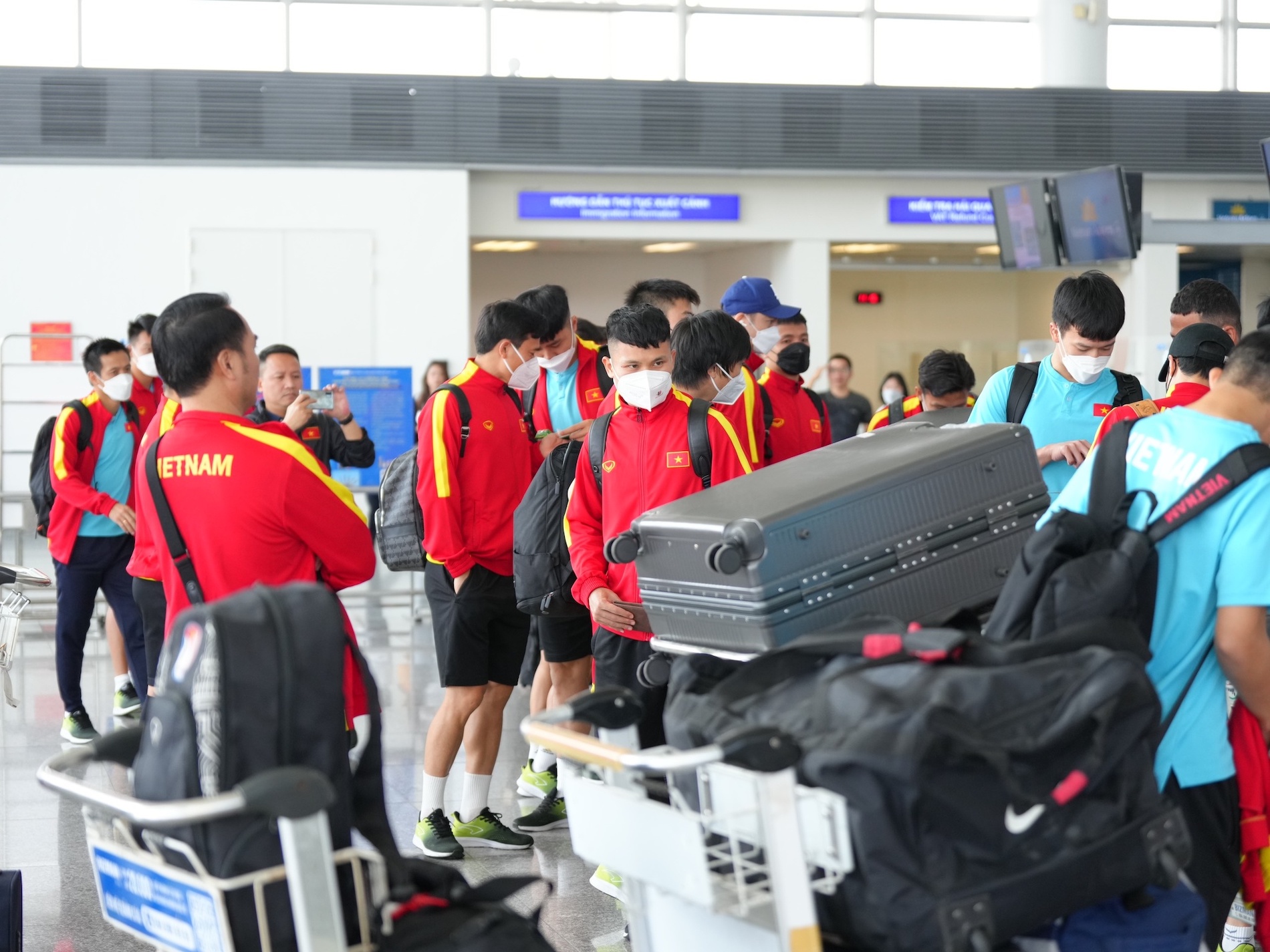 tuyen viet nam sang bangkok da chung ket luot ve aff cup 2022 2 tuyen viet nam sang bangkok da chung ket luot ve aff cup 2022 2