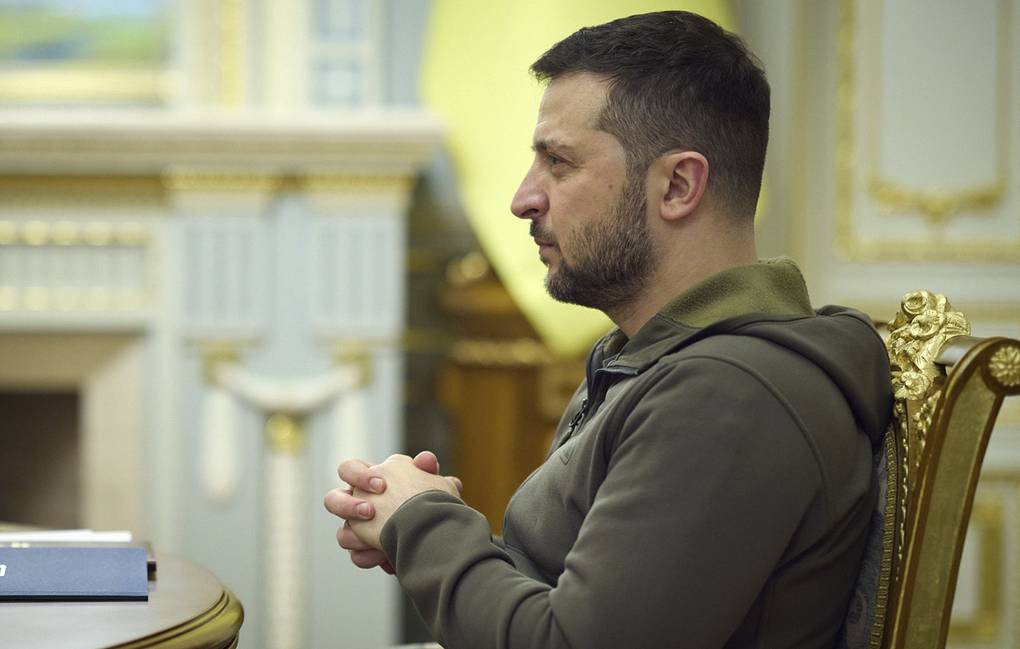 tong thong ukraine trung phat 198 nguoi lien quan den nga