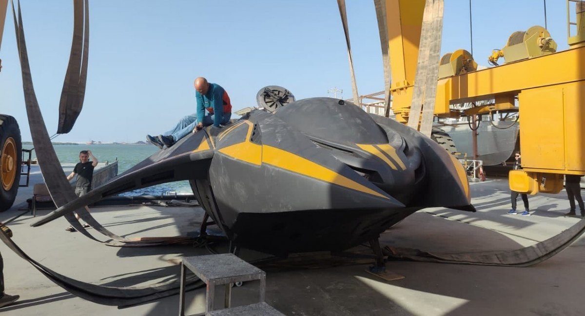 tau ngam tu che dau tien cua ukraine trang bi 6 ngu loi kha nang dieu khien tu xa1 tau ngam tu che dau tien cua ukraine trang bi 6 ngu loi kha nang dieu khien tu xa1