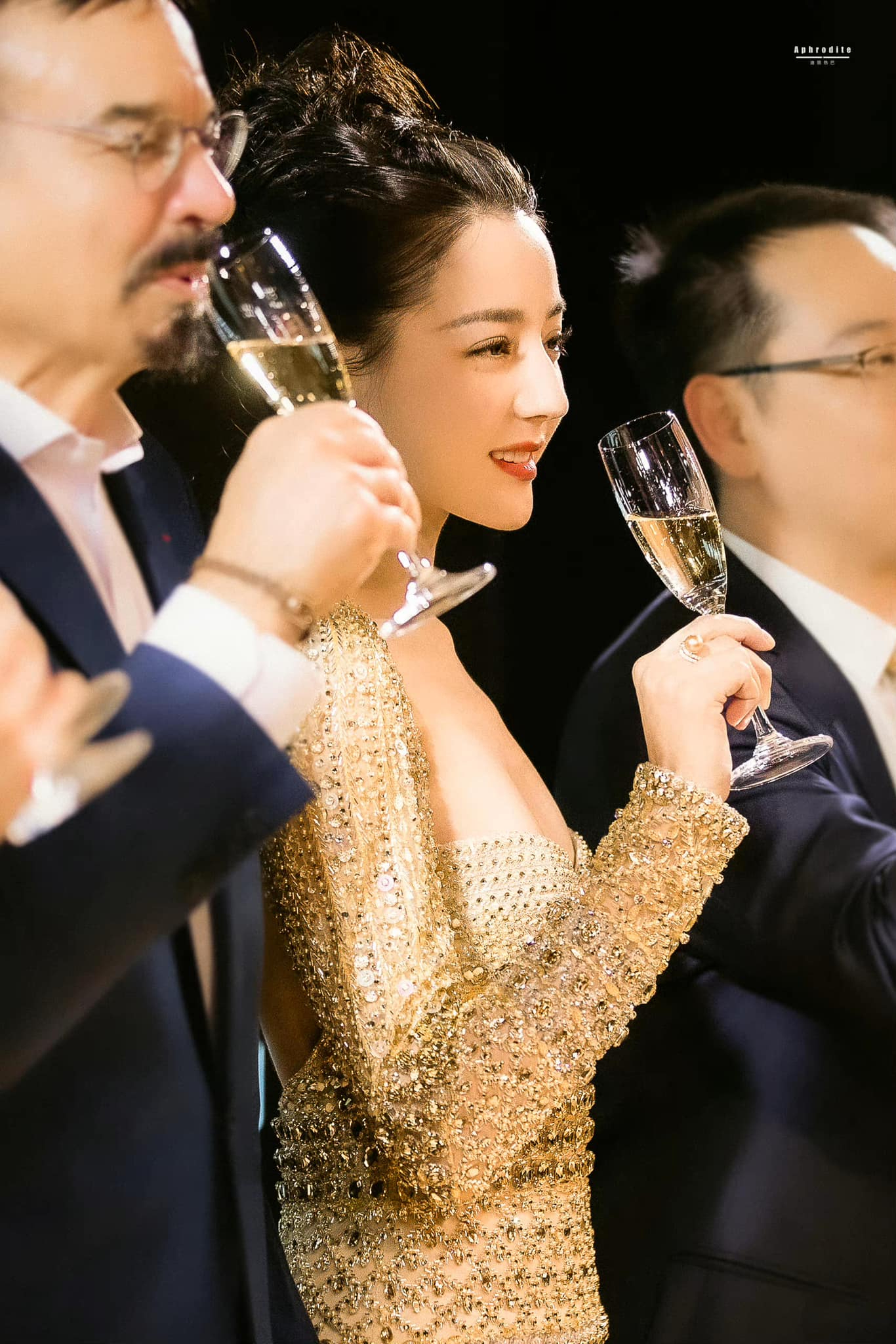 tin tuc sao hoa ngu moi nhat ngay 6 3 2023 tam lung xuong canh buom cua dich le nhiet ba gay sot4