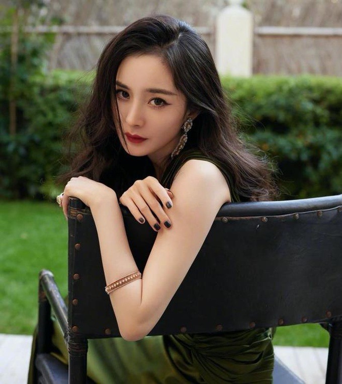 tin tuc sao hoa ngu moi nhat ngay 14 3 2023 duong mich ve hong kong tham con gai sau 3 nam1 tin tuc sao hoa ngu moi nhat ngay 14 3 2023 duong mich ve hong kong tham con gai sau 3 nam1