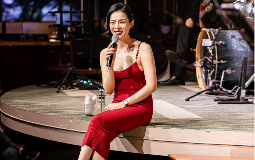 le quyen tiet lo diem khac biet trong giong hat qua gan 20 nam anh 4 le quyen tiet lo diem khac biet trong giong hat qua gan 20 nam anh 4