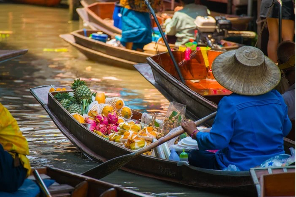 5 khu cho noi ngay canh bangkok nhat dinh phai den4