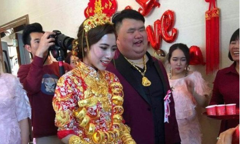 quan niem gay soc cua ba cu 95 tuoi ve hon nhan vi tinh hay vi tien 3