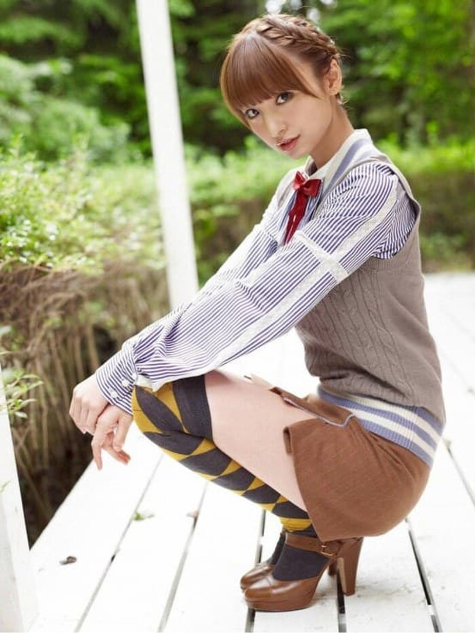 nu ca si noi tieng nhat ban shinoda mariko bi chong kien vi ngoai tinh3