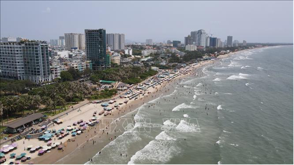 top 10 bai bien noi tieng nhat the gioi goi ten nha trang vung tau3