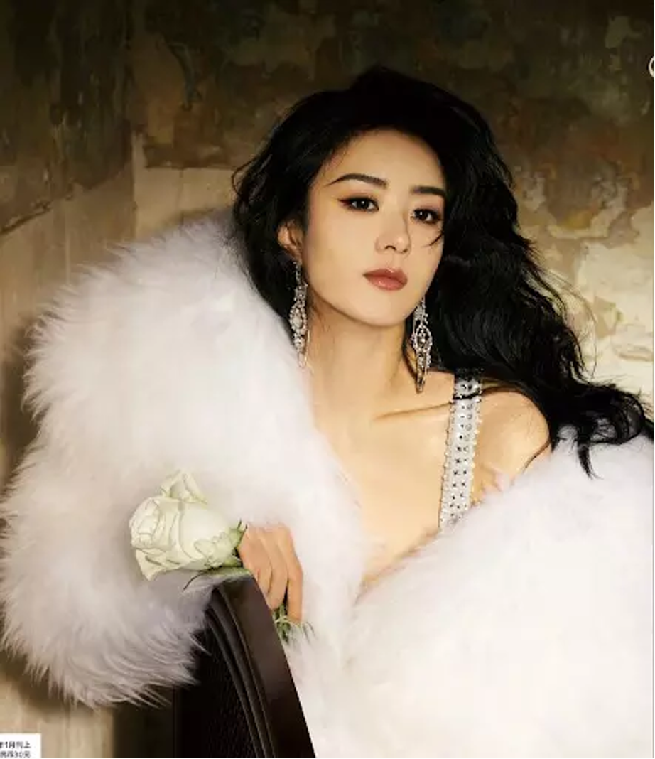 xon xao trieu le dinh co guong mat khac la2 xon xao trieu le dinh co guong mat khac la2