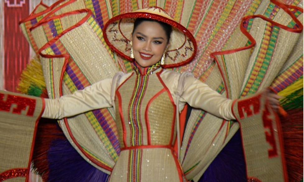 thieu sot cua miss universe bi cu dan mang chi trich2 thieu sot cua miss universe bi cu dan mang chi trich2